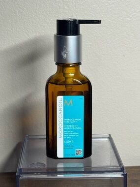 Moroccanoil 
Moroccanoil Treatment Light Hair Oil for Fine Hair 1.7oz